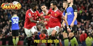 phạt góc đầu tiên